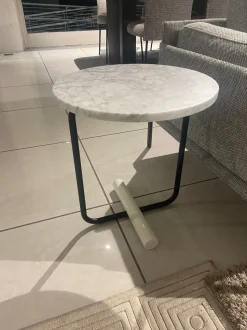 Prezzi ribassati per il tavolino design Toto di Zanotta