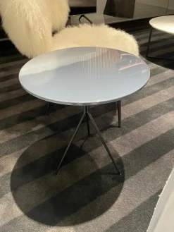 Prezzi ribassati per il tavolino design Liquid di Baxter