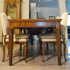 Prezzi ribassati per il tavolino classico Noce di Artigianale