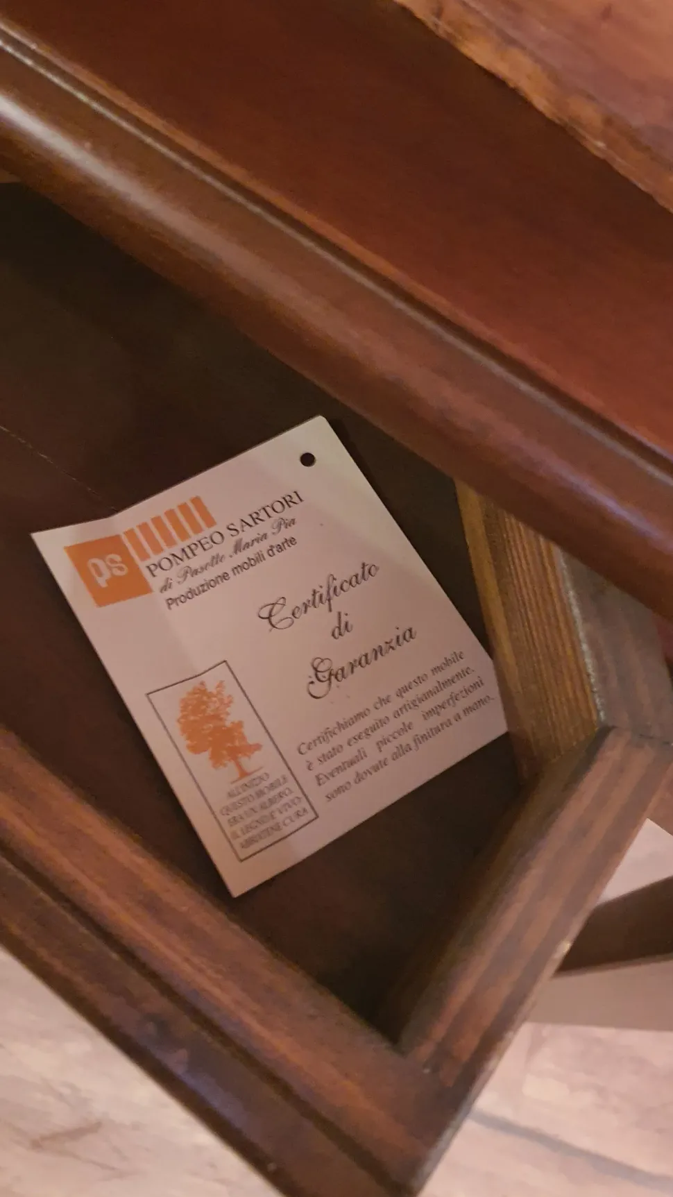 Prezzi ribassati per il tavolino classico Angoliera noce nazionale di Sartori