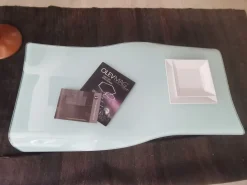 Prezzi ribassati per il tavolino design Navile di Artigianale