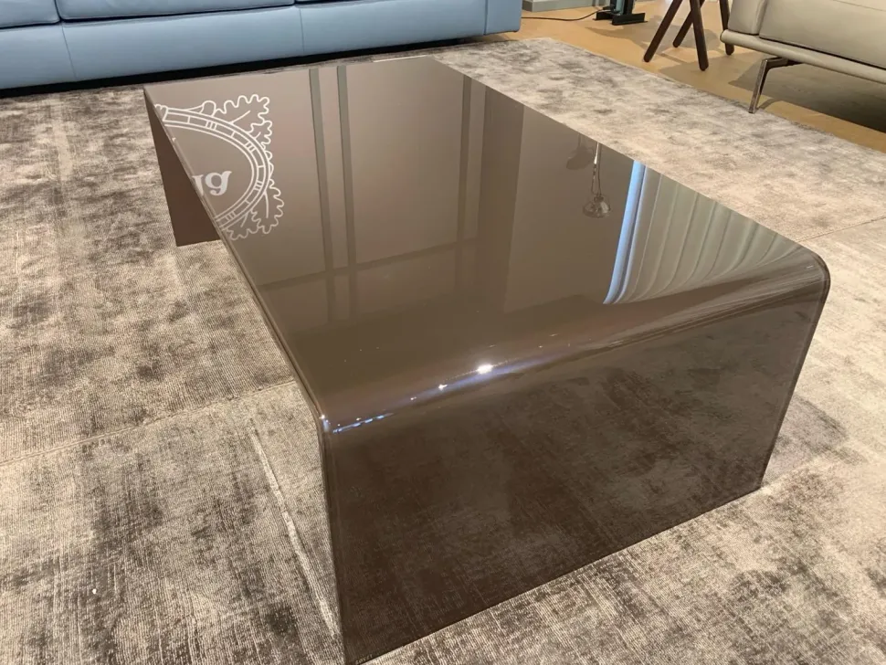 Prezzi ribassati per il tavolino design Bridge di Sovet