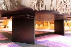 Prezzi ribassati per il tavolino design N. 1 tavolino legno massello sezione originale tronco di Artigianale