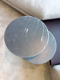 Prezzi ribassati per il tavolino moderno Vicino table di Molteni & c