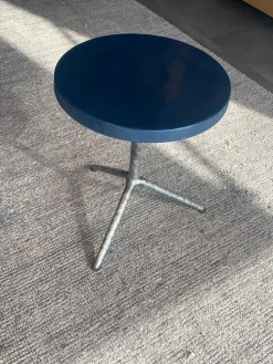 Prezzi ribassati per il tavolino design Vik di Baxter