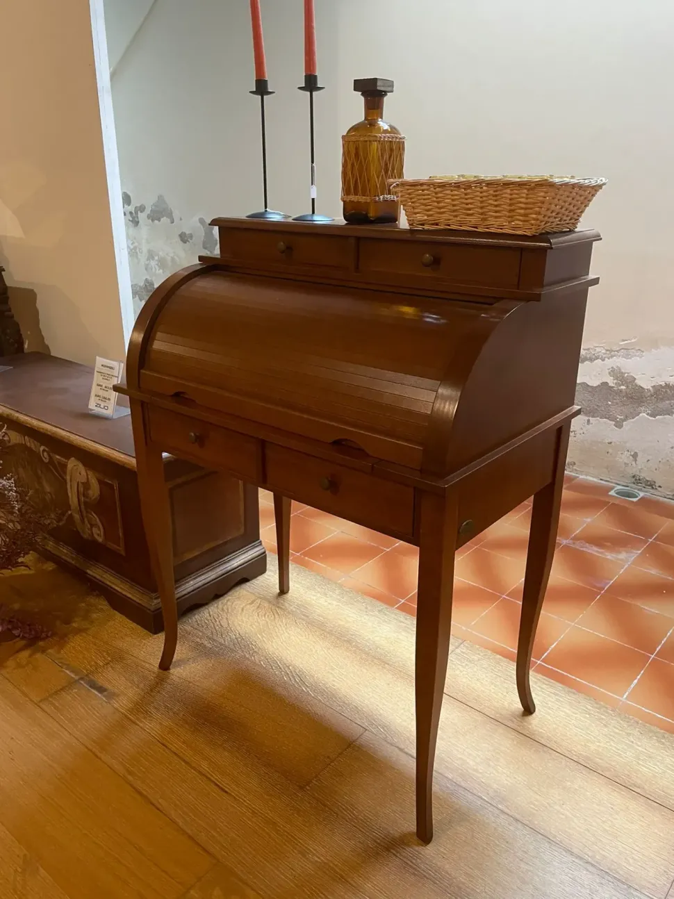 Prezzi ribassati per il tavolino classico Scrittoio legno di Giaretta italia