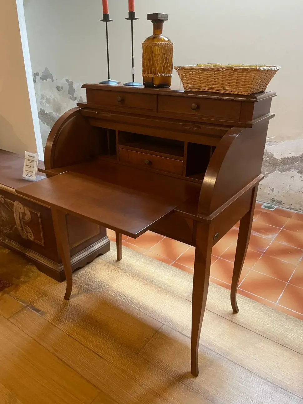 Prezzi ribassati per il tavolino classico Scrittoio legno di Giaretta italia