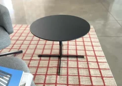 Prezzi ribassati per il tavolino design Bob di Poltrona frau