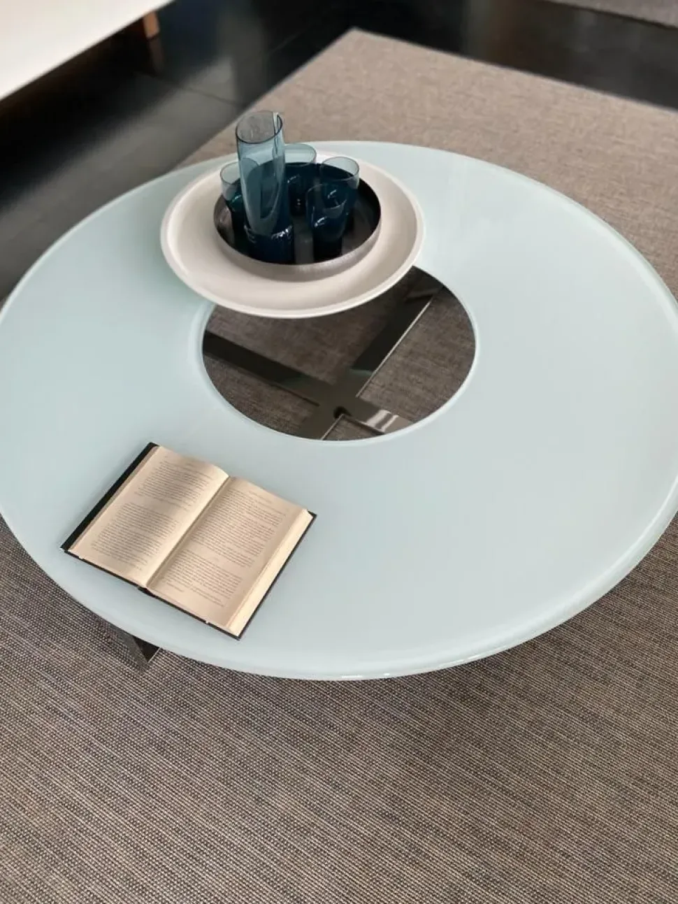 Prezzi ribassati per il tavolino moderno Polo di Feg