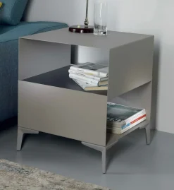 Prezzi ribassati per il tavolino moderno Cube di Pezzani