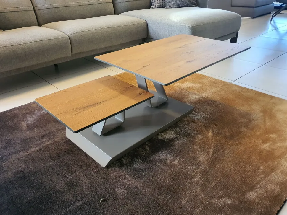 Prezzi ribassati per il tavolino moderno Twist di Easyline