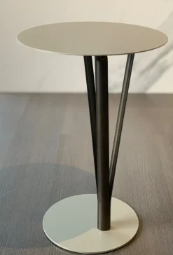 Prezzi ribassati per il tavolino design Kadou high di Bonaldo
