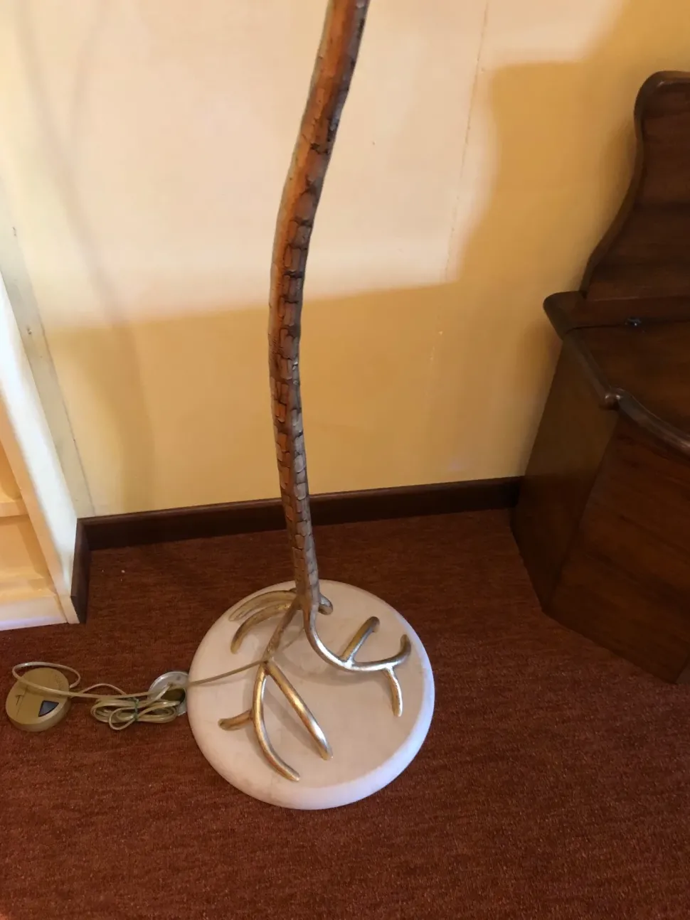 Progettista Interni: Lampada da terra Olivia, stile classico, prezzi vantaggiosi.