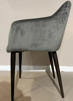 Progettista interni: Sedia Cecilia Di Lazzaro, braccioli, prezzo Outlet.