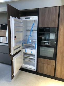 Richiedi il prezzo: cucina noce moderna Thea di Arclinea in offerta