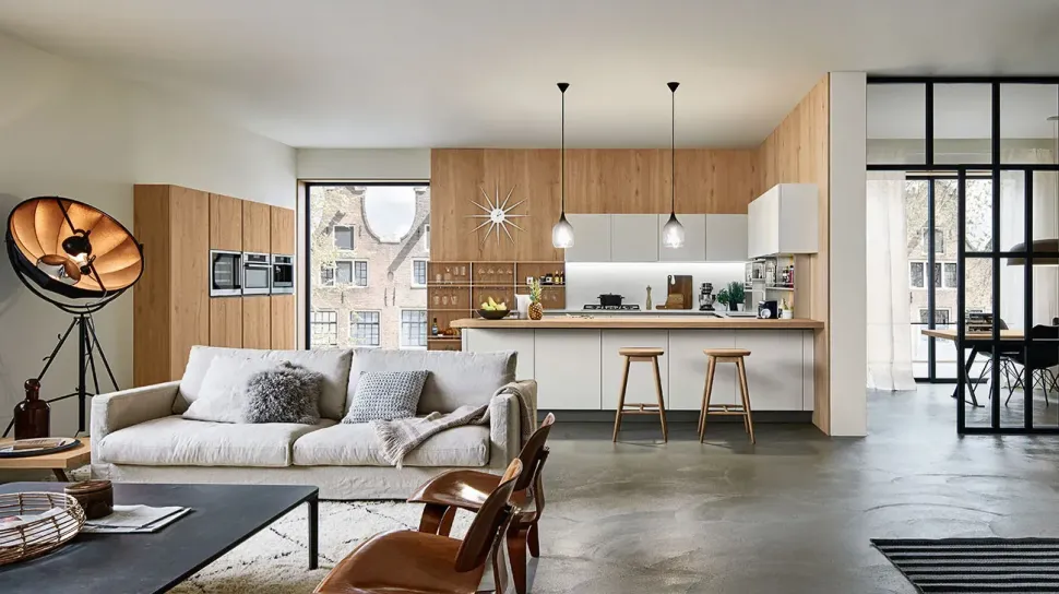 Richiedi il prezzo: cucina altri colori moderna Ri-flex 05 di Veneta cucine scontata