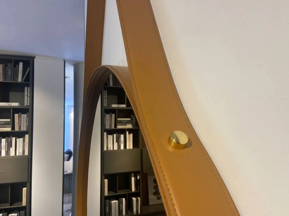 Richiedi il prezzo dello specchio modello Drop di Poliform