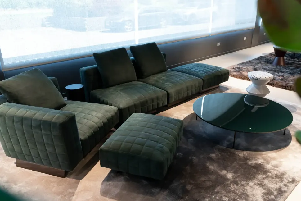 Richiedi il prezzo riservato del divano Con penisola Twiggy Minotti nella fotografia