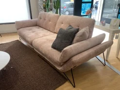 Richiedi il prezzo riservato del Divano Yvonne Collezione esclusiva in foto