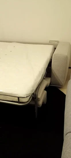 Richiedi ora il prezzo del Divano letto Ritz Campeggi in foto