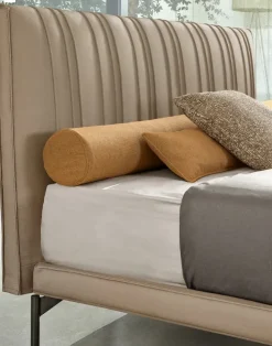 Richiedi ora il prezzo riservato per il letto Poseidone! Design moderno, comfort assicurato.