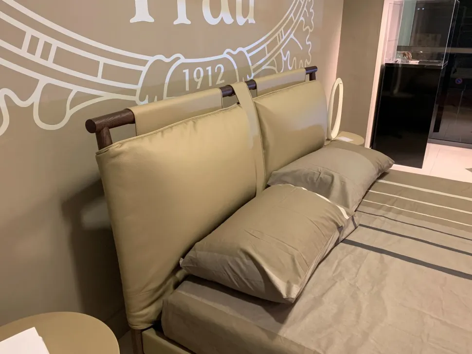 Richiedi ora il prezzo riservato del letto Times nella fotografia