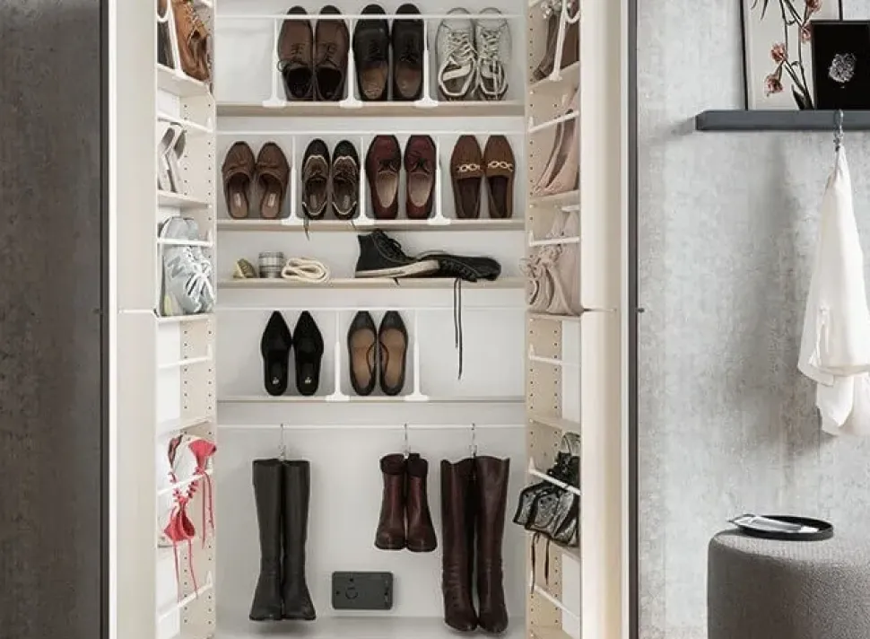 Scarpiera Linear stile moderno a marchio Birex scontata