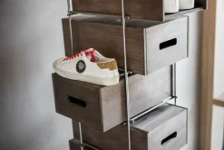 Scarpiera modello Manolo Mogg in stile design in offerta