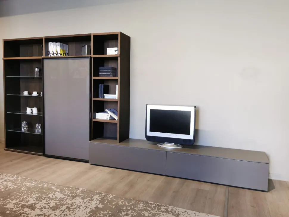 Scontata del 51%! Parete attrezzata Day System di Jesse, una scelta di stile e praticità! Acquista ora!