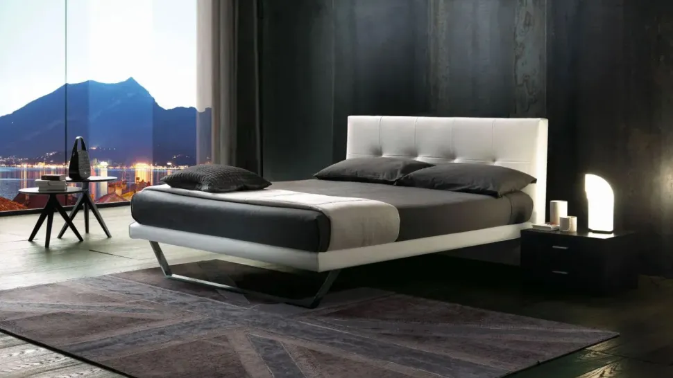 Scontato! Letto imbottito Alexia Artigianale con gambe. Acquista ora!