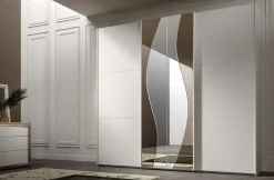 Sconto 40% su Armadio Aurora 3 ante scorrevoli con specchi bicolore. Cin a prezzo scontato!