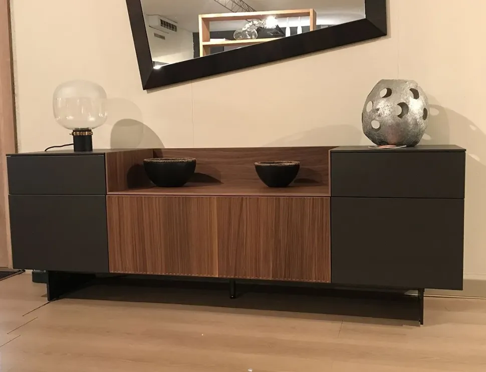 Sconto -30% su Madia Box 18 di Novamobili! Stile design.