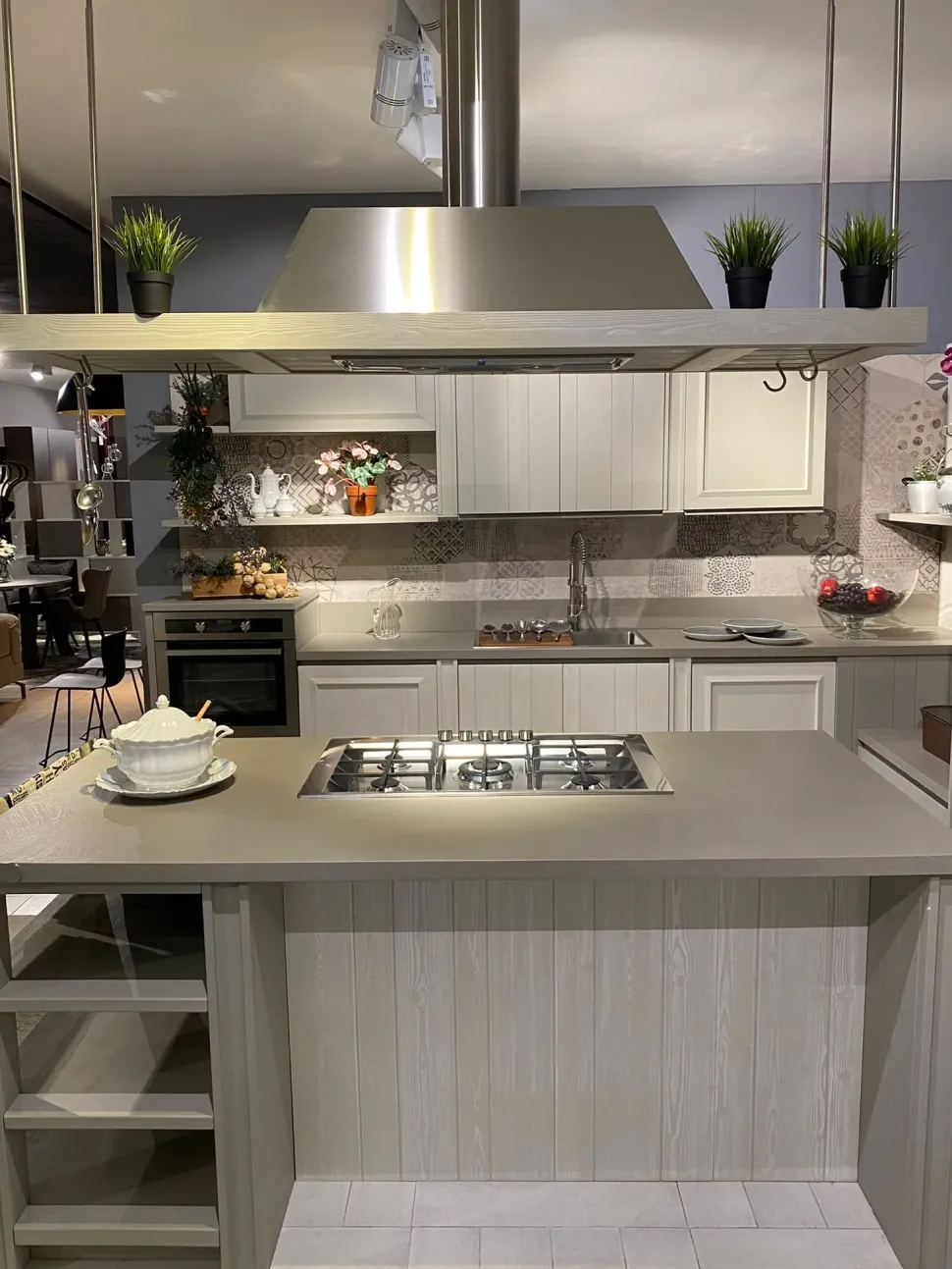 Sconto del 60% su cucina ad isola in legno. Affrettati! Acquista ora sull'eCommerce.