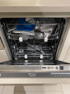 Sconto del 60% su cucina ad isola in legno. Affrettati! Acquista ora sull'eCommerce.