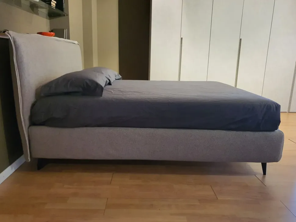 Sconto del 36% su Letto Moody Noctis. Acquista ora!