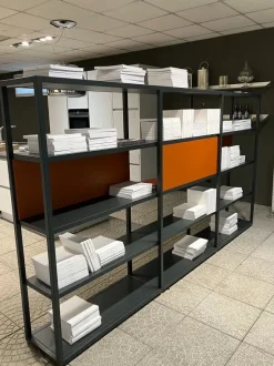 Scopri Helsinki scontata -50%: ecommerce Desalto in metallo!