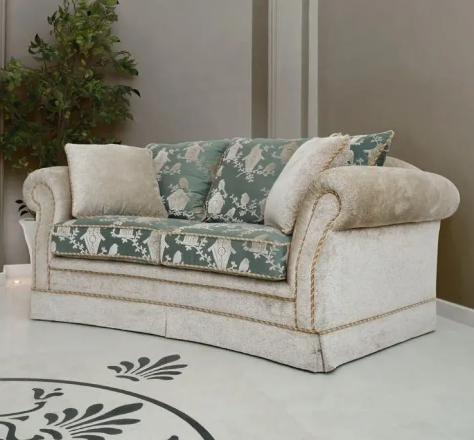 Scopri il Divano Contessa 800 di MD Work a prezzo scontato!