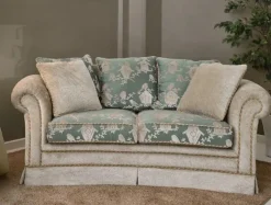 Scopri il Divano Contessa 800 di MD Work a prezzo scontato!