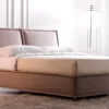 Scopri il Letto Bordò di Mottes selection, scontato del 40%! Un arredamento di lusso.