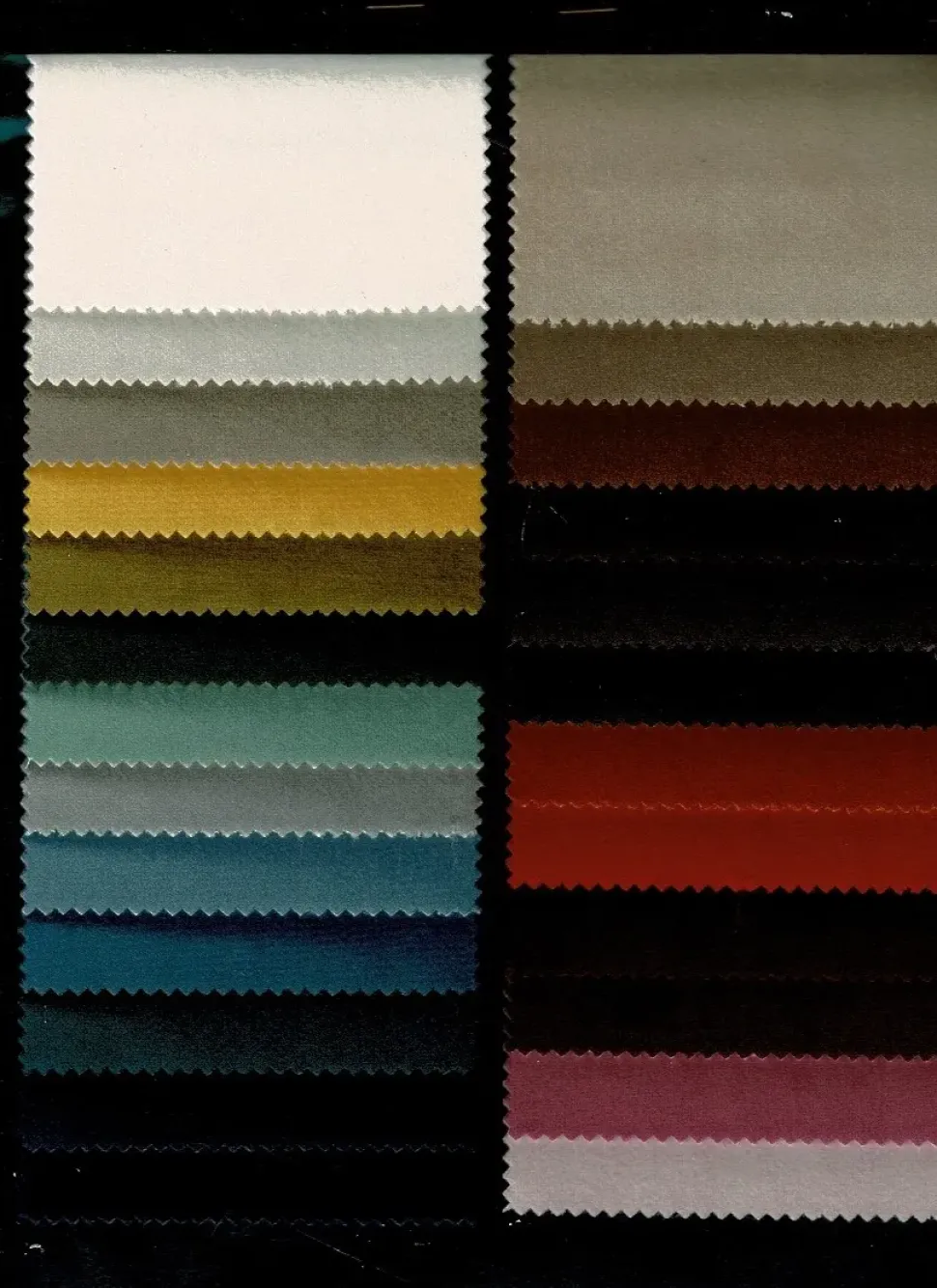 Scopri il Letto Hermes Mottes selection SCONTATO a PREZZI OUTLET!