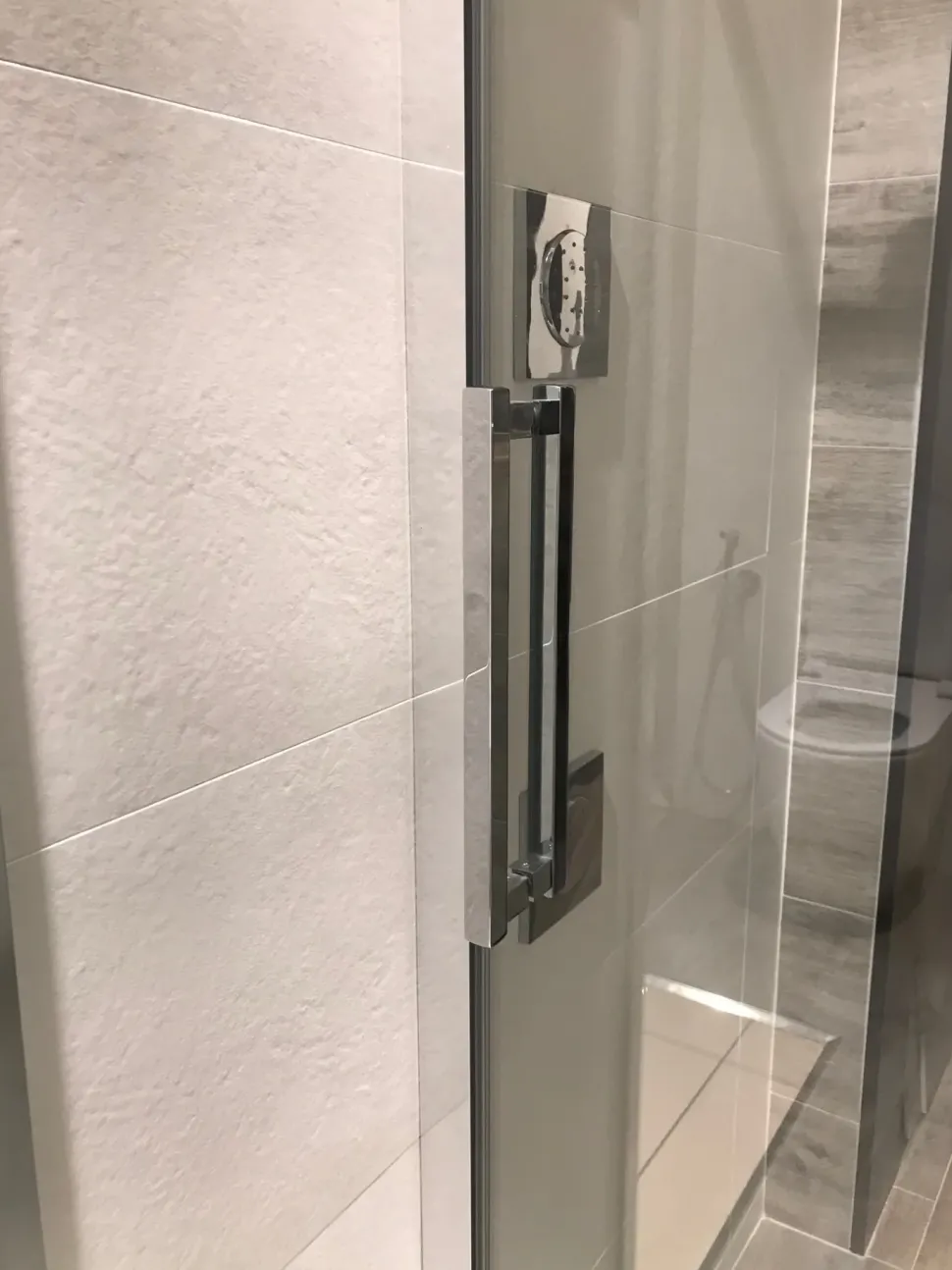 Scopri il Mobile Bagno A terra Glass design Fluida fw con sconto!