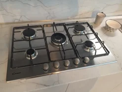 Scopri il piano cottura Chw74wx di Candy con forte sconto!