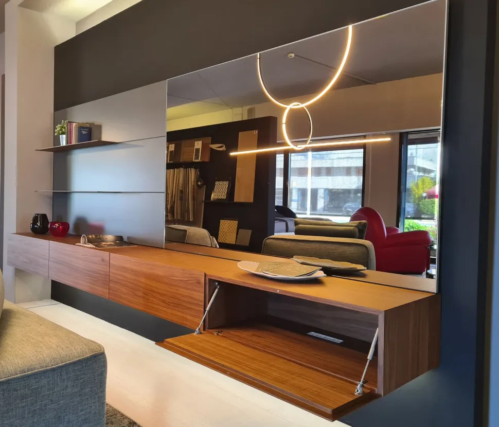 Scopri il prezzo della parete attrezzata Modulart di Presotto