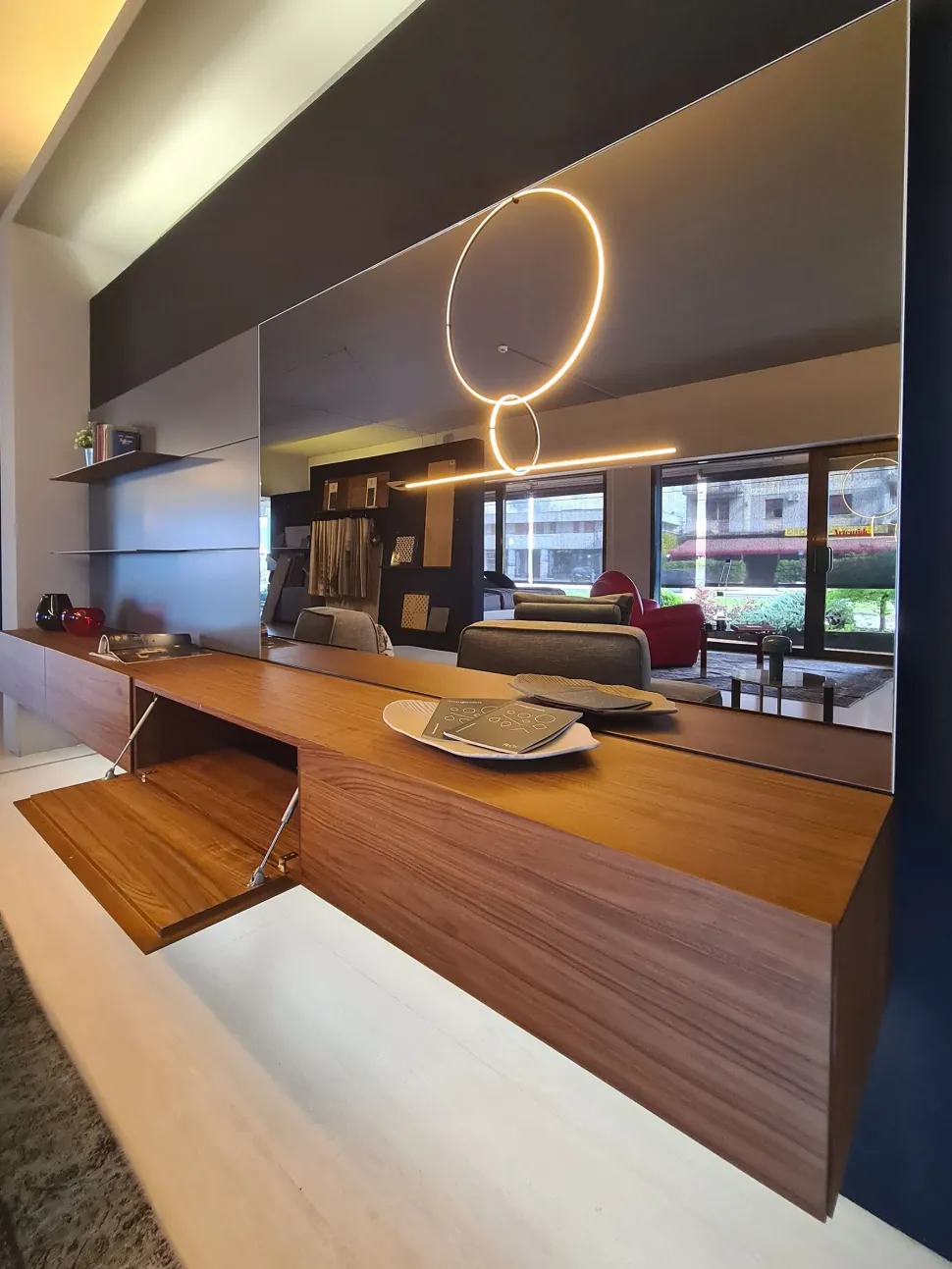 Scopri il prezzo della parete attrezzata Modulart di Presotto