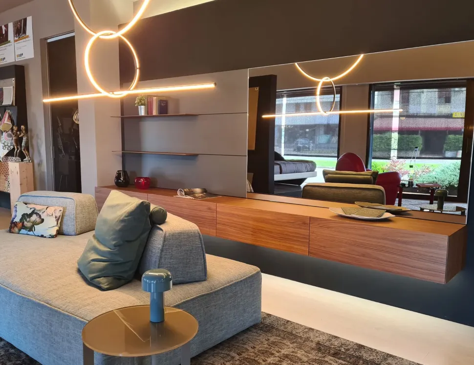 Scopri il prezzo della parete attrezzata Modulart di Presotto