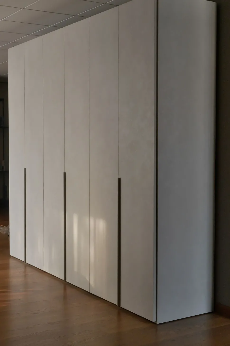 Scopri il prezzo dell'armadio Ala low di Sangiacomo