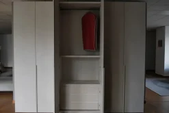 Scopri il prezzo dell'armadio Ala low di Sangiacomo