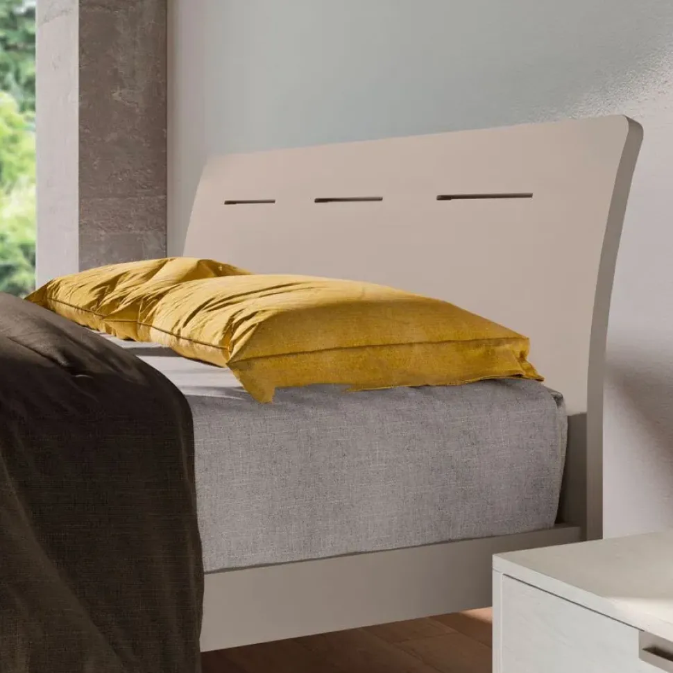 Scopri il prezzo esclusivo del letto Orme Light Night Curve di Orme!