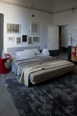 Scopri il prezzo riservato del letto Milano zanotta  nella fotografia