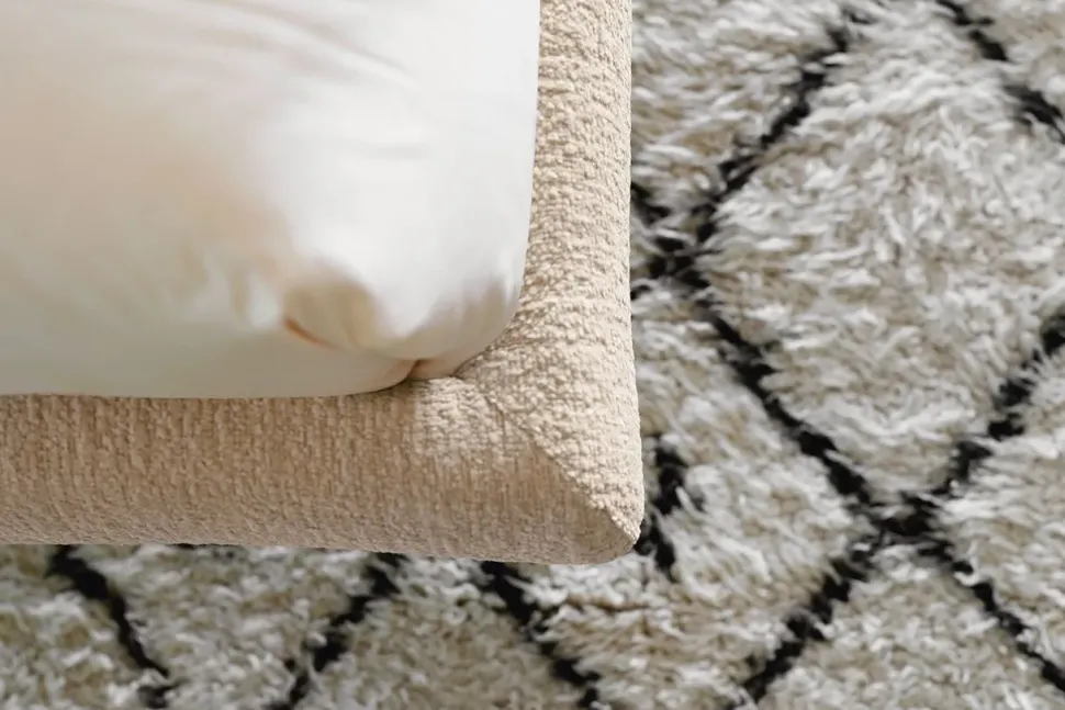 Scopri il prezzo riservato del letto So pop nella fotografia